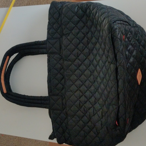 Medium Metro Tote Deluxe - Picture 3 of 9